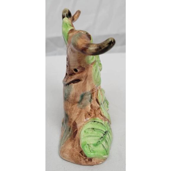 Vintage Japan Salt & Pepper Shakers Ceramic Tree with Large Green Leaves - Picture 2 of 5